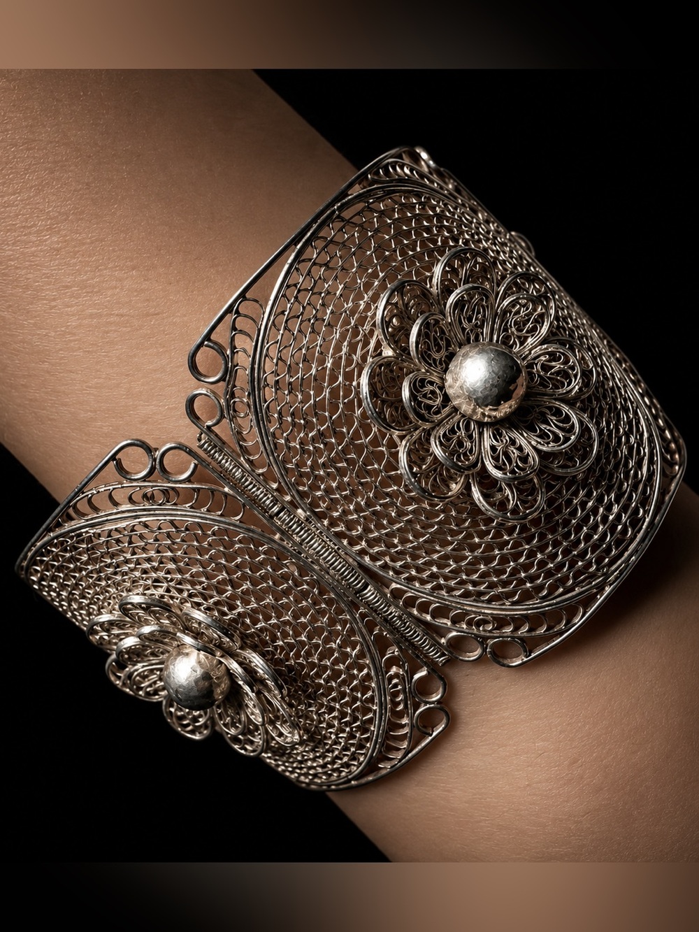 SOLD - Vintage Sterling Silver Articulated Filigree Panel Bracelet 7.5” - Picture 1 of 5
